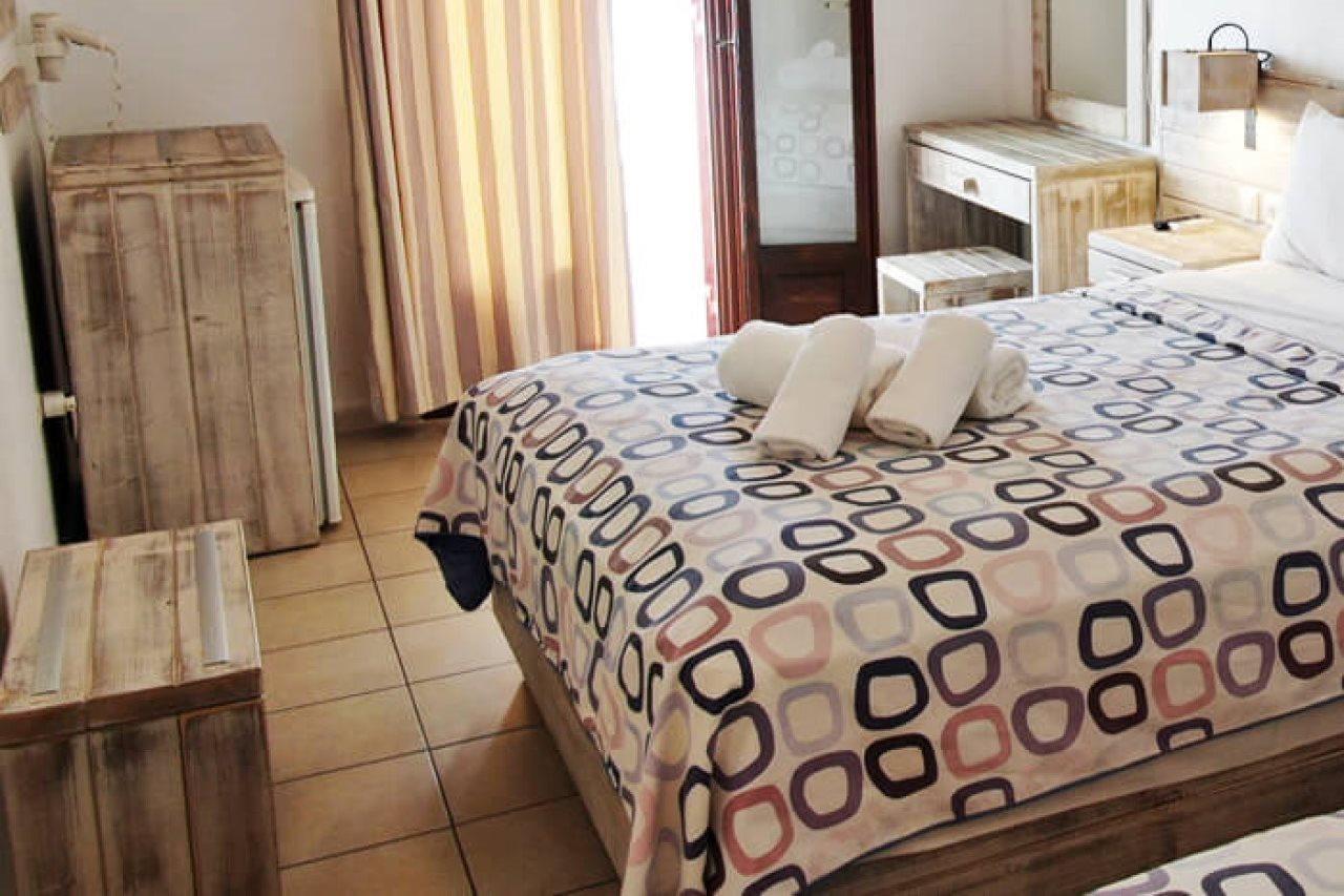 Artemis Hotel Agios Stefanos  Exterior foto
