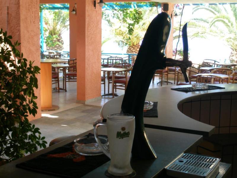 Artemis Hotel Agios Stefanos  Exterior foto